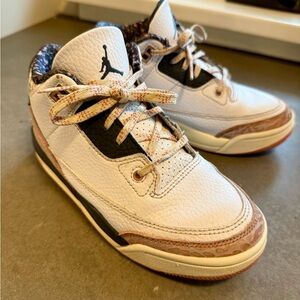 Girls Sz 1 Air Jordan 3 Retro